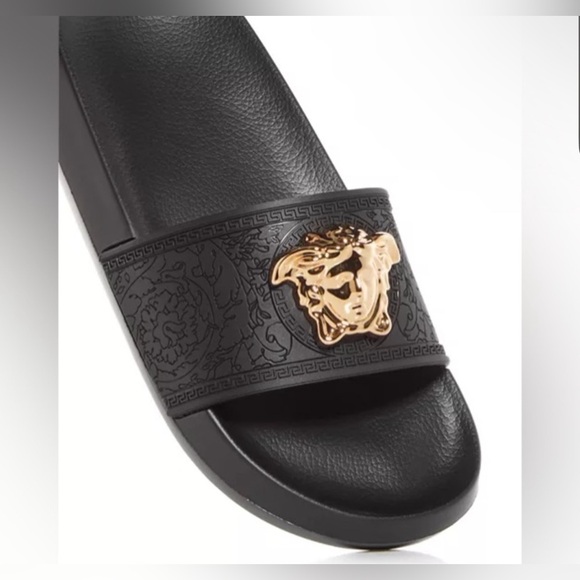 BNIB Versace Black and Gold Women's Slides Full inclusion. - Picture 2 of 4